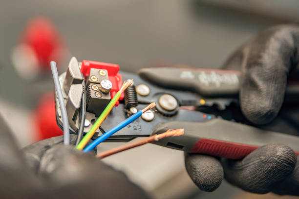 Best Local Electrician Companies  in Bandon, OR